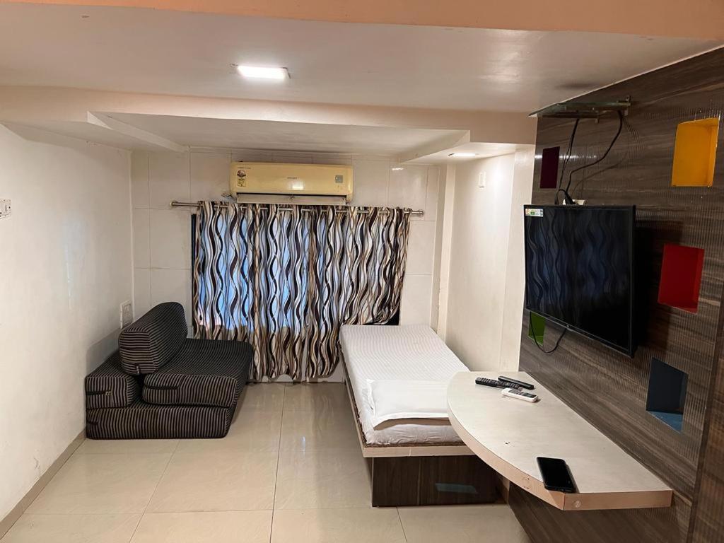 Hotel Havana Mumbai Exterior photo