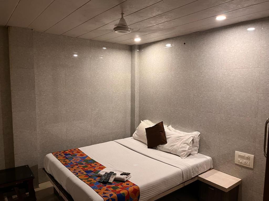Hotel Havana Mumbai Exterior photo